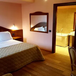 Hotel Cascina Canova